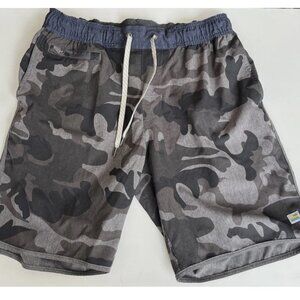 VUORI Banks Shorts 8" Gray/Black Camo Unlined Hybrid Stretch Pockets Size M